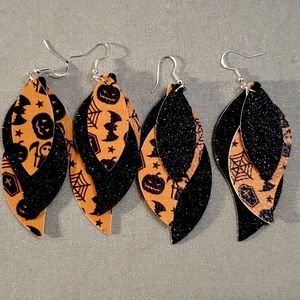 2 pairs of Halloween earrings